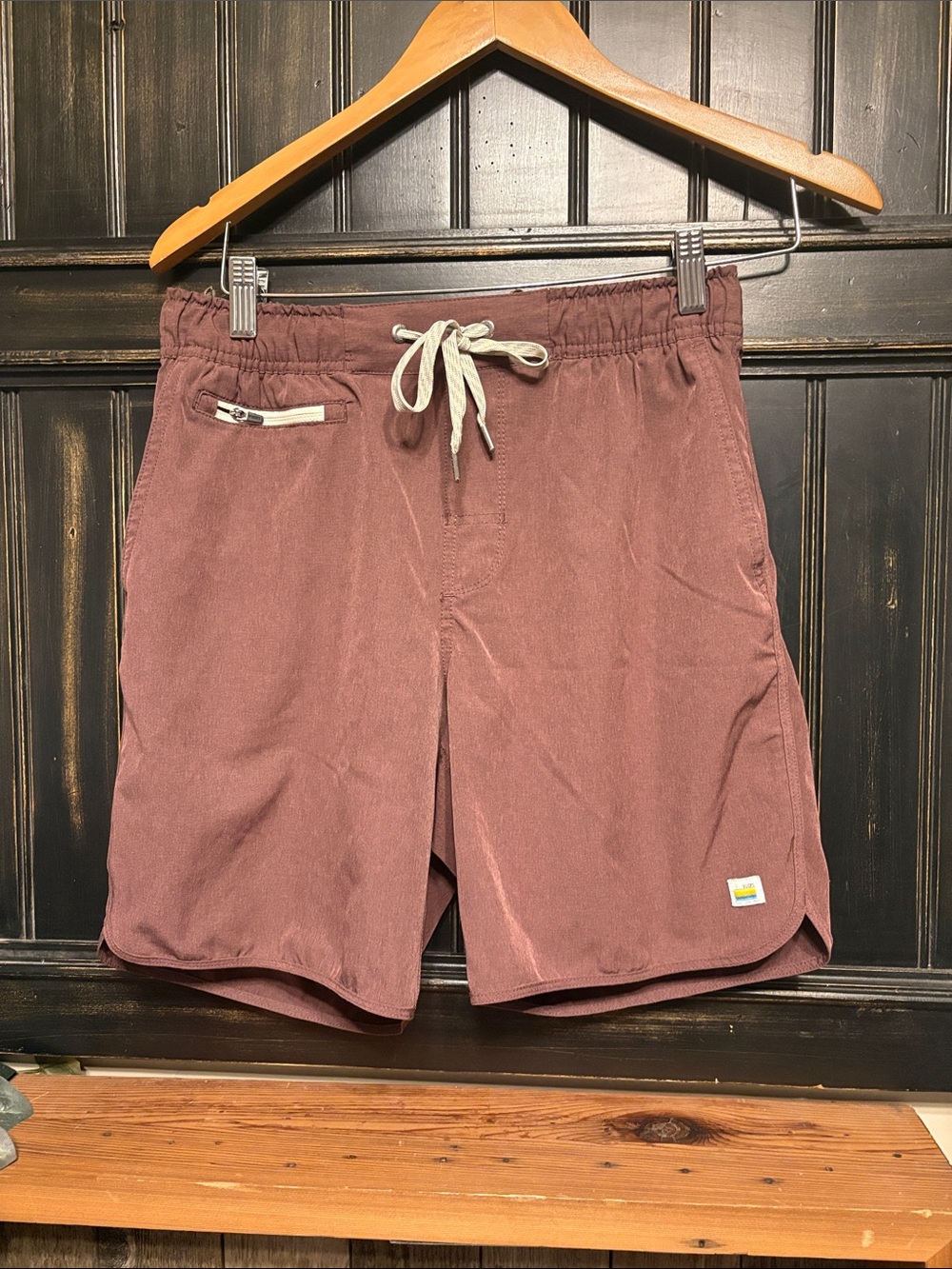 Vuori Mauve Banks shorts size small
